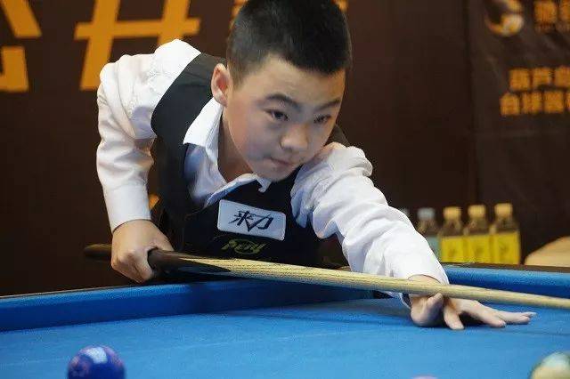 还是四后卫 还是四后卫